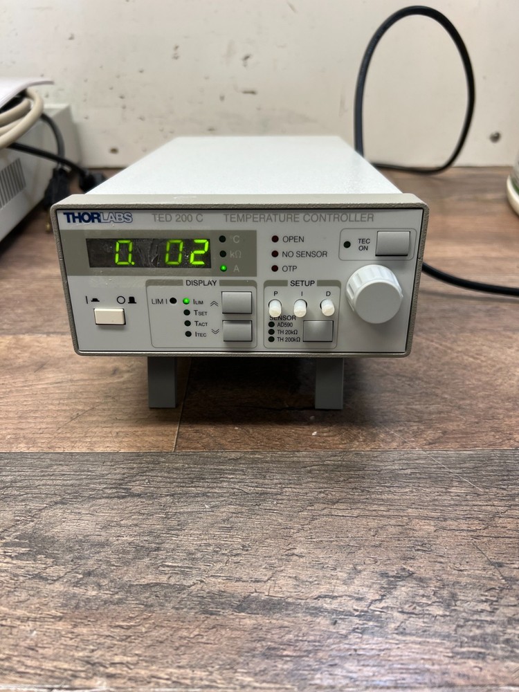 Thorlabs TED200C Temperature LDC205C Laser Diode Controller TCLDM9 Mount