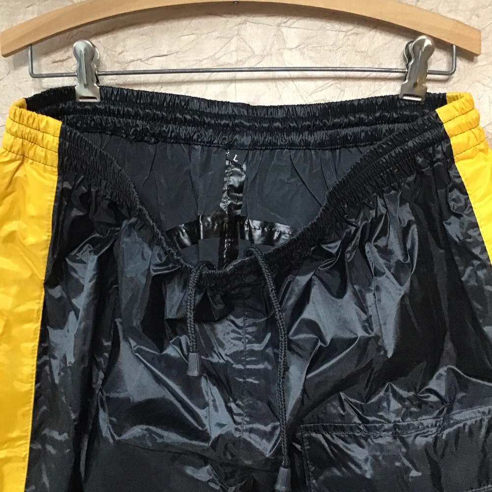 Thunder Under Motorcyclists Rain Suit. Jacket/Pants. Size Large.