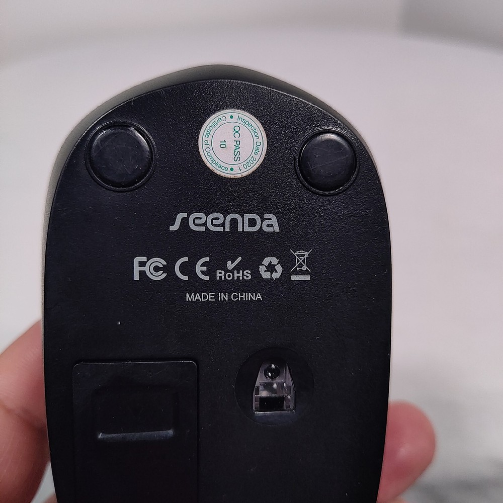 Seenda Wireless Mouse Black 4- Button AA Batteries Operator