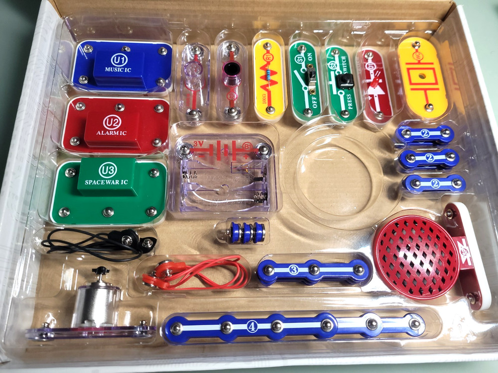 2x Sets Snap Circuits XP 2011 Microcomputer Kit SCXP-50 Elenco New + SC-100 Used