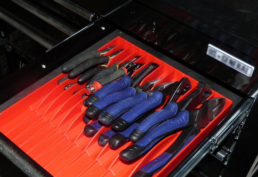 Tool Sorter Pliers Organizer - Red