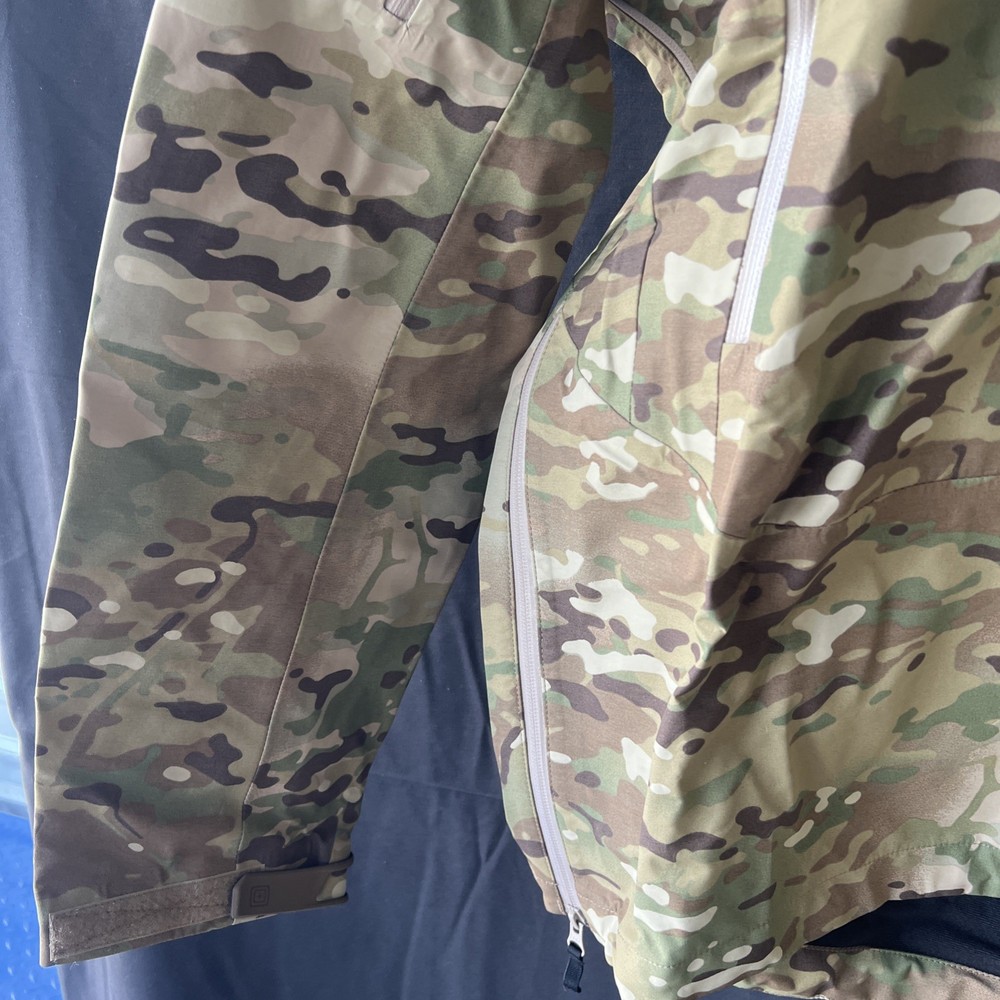 5.11 tactical jacket Size M Camo…b41