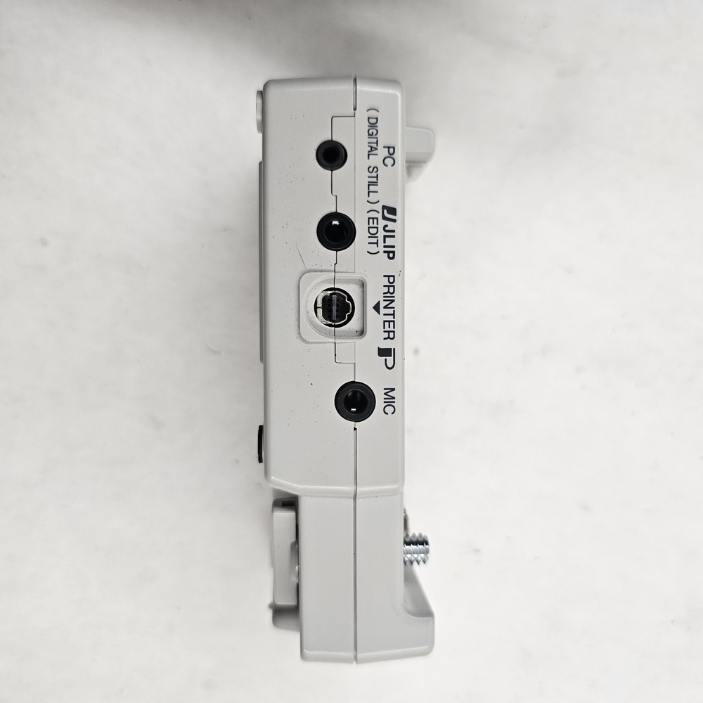 JVC Cr-dVM90 Hand Held Recorder Bundle