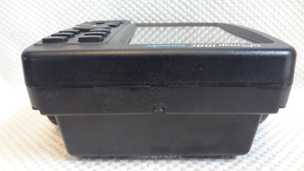 GARMIN GPSMAP 188C SOUNDER CHART PLOTTER FISHFINDER GPS w/ MANUALS KNOBS COVER