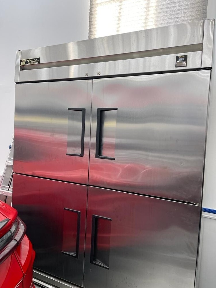 True Refrigeration Freezer Two Section Reach In Freezer (4) Solid Doors TS-49F-4
