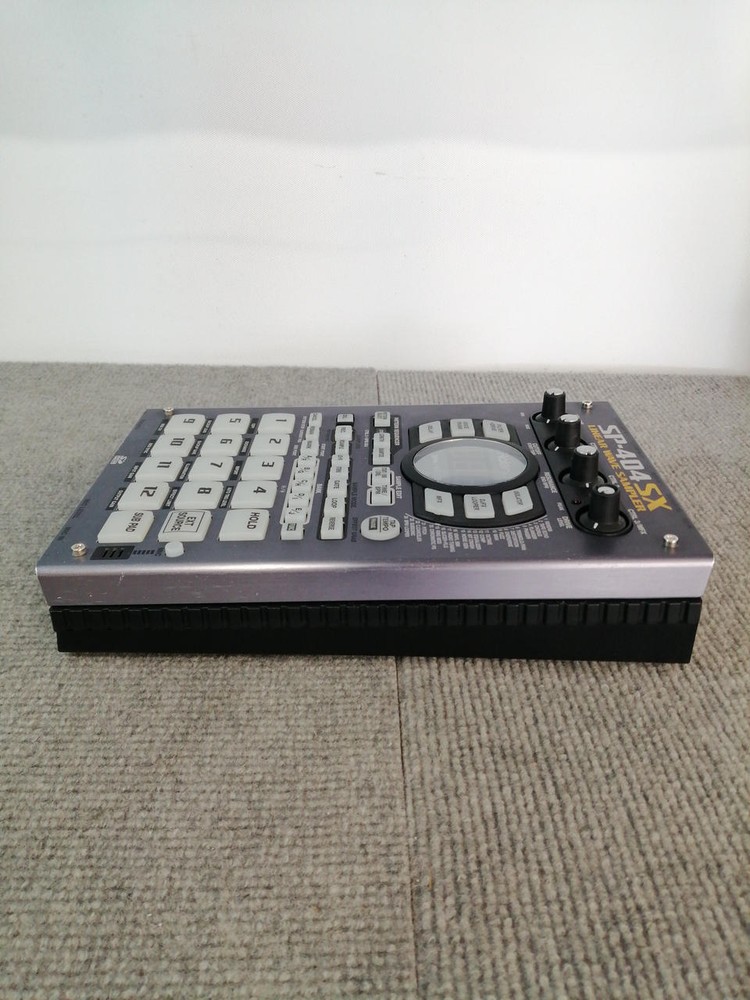 Roland SP-404SX Compact Linear Wave Sampler from Japan