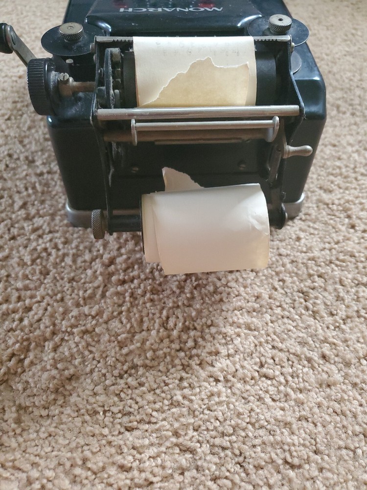 VINTAGE MONARCH LISTING ADDING MACHINE