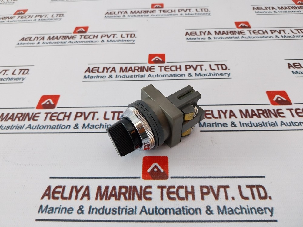 IDEC IZUMI ASN 310 Control Unit Selector Switch