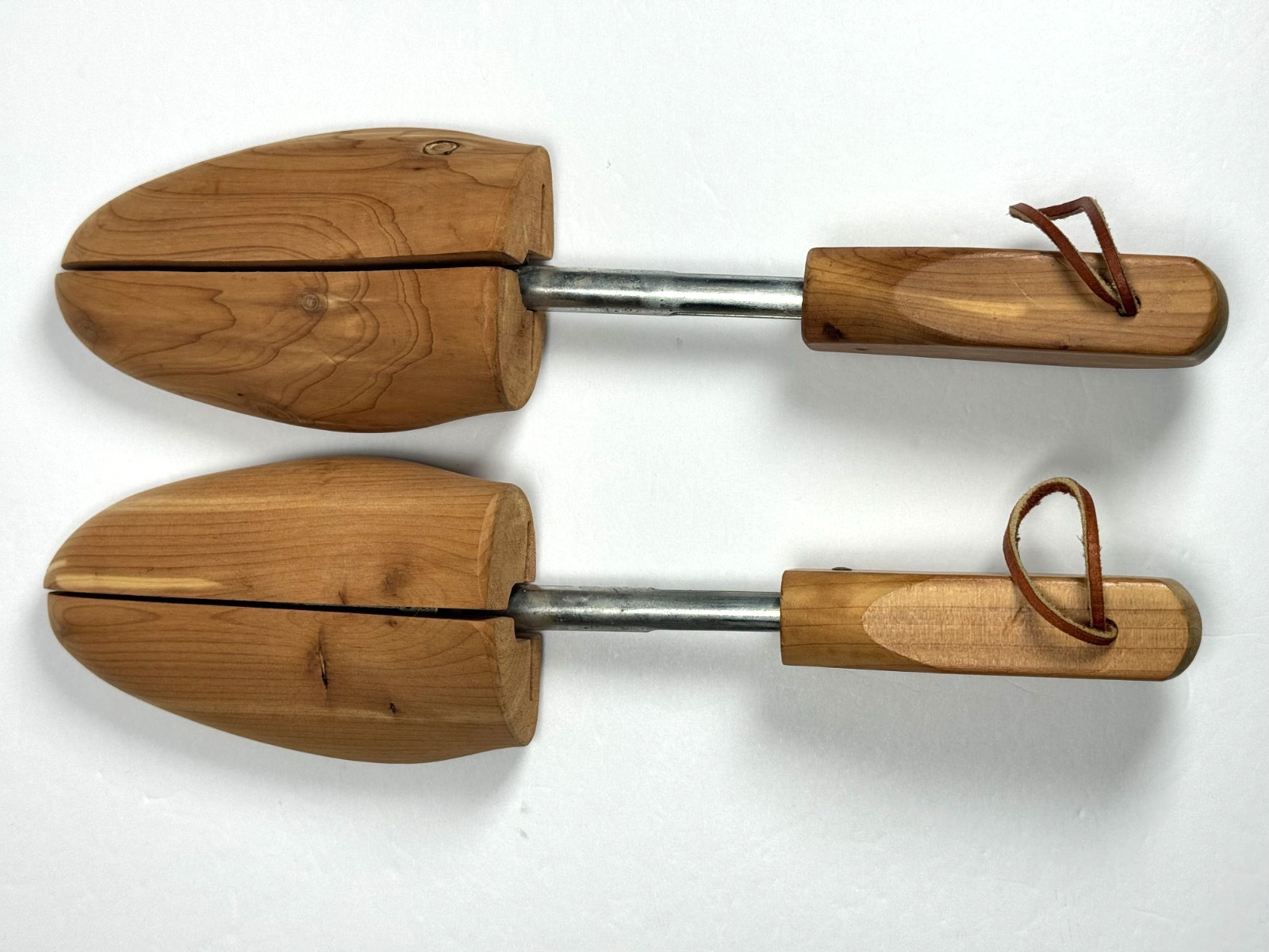 Aromatic Red Cedar Shoe Trees Mens Large Adjustable Split Toe Pair Made in USA