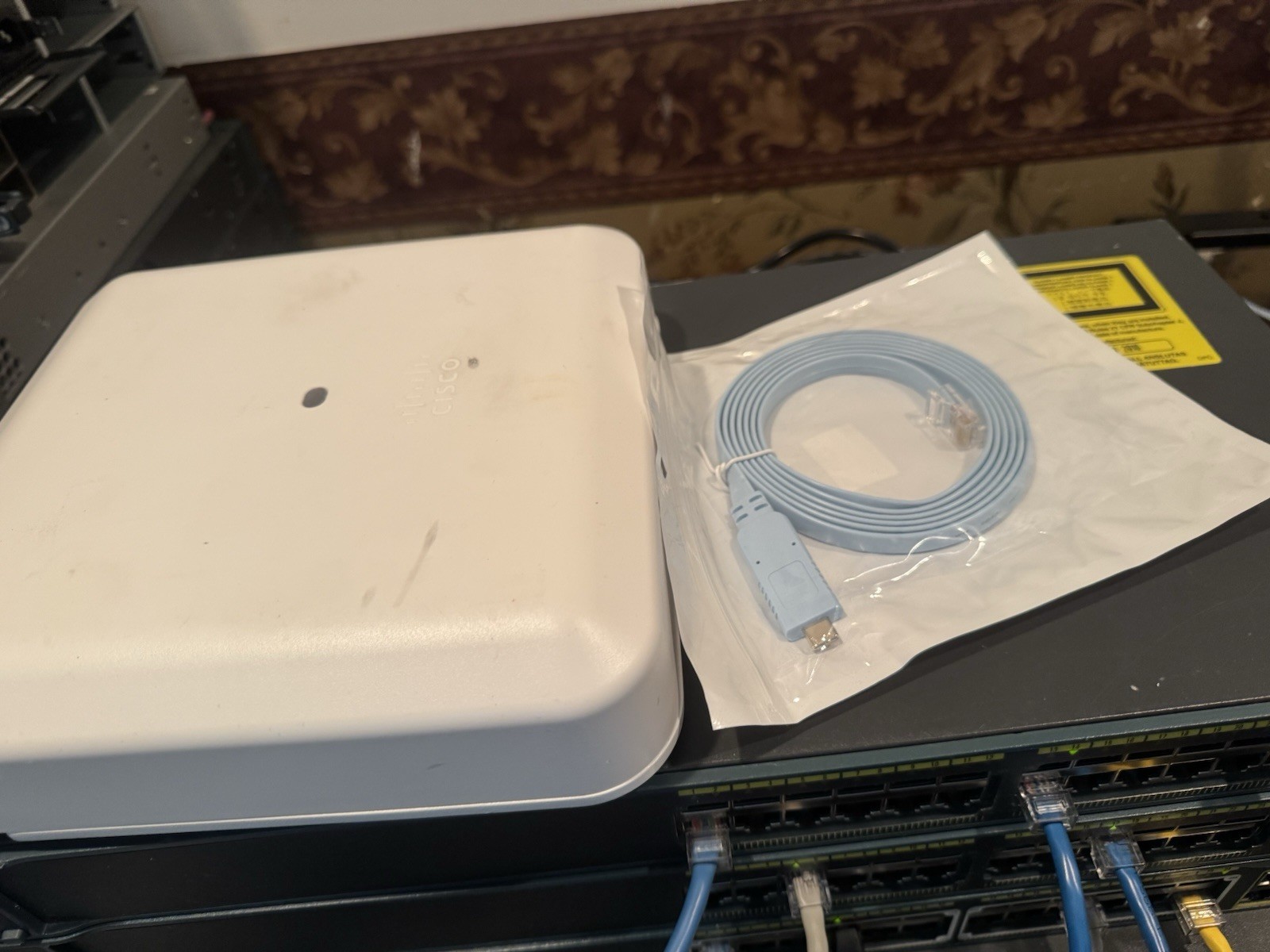 Cisco CCNA Home Lab Kit 3 Switches and 2 Routers L2 1RU with cables & AP