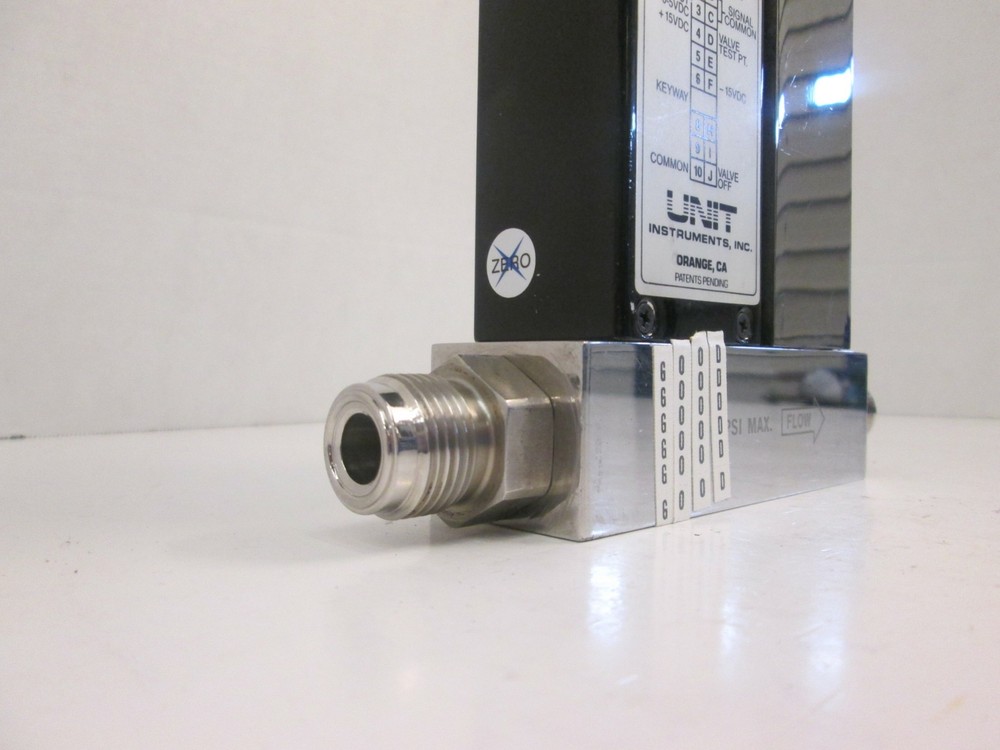 Unit UFC-2000, MFC, Mass Flow Controller, N2, 20 SLPM, Used