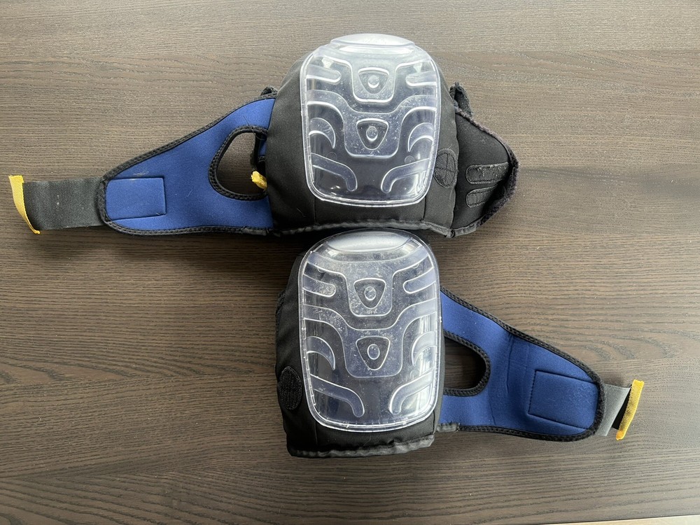 Knee Pads, Soft, Flat Cap, - Used