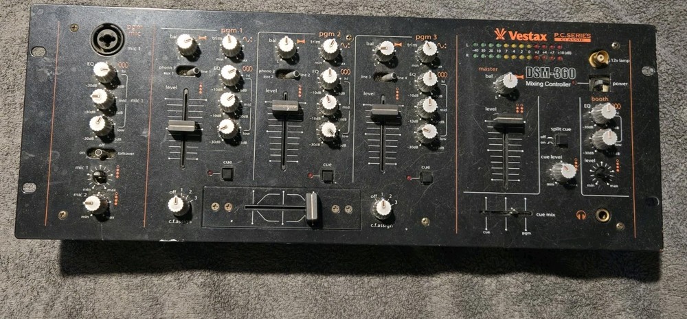Vestax DSM 360 3 Channel Rackmount DJ Mixer
