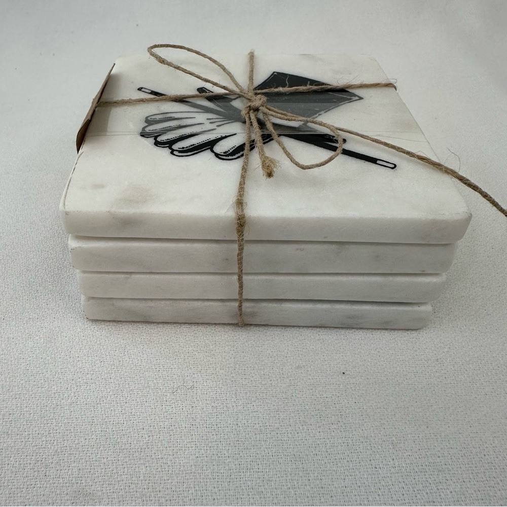 Jodhpuri White Marble Coaster Set Magic Hat With Gloves