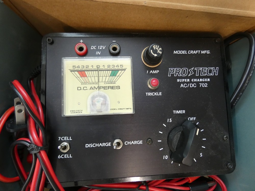 RC PRO TECH SUPER BATTERY CHARGER AC DC #702