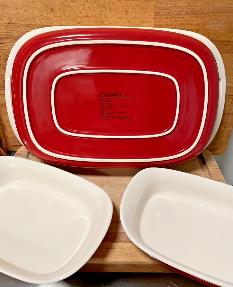 Red CorningWare Etch Casserole Baking Dishes Set EUC