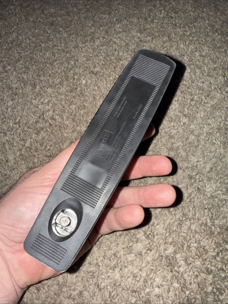 staples stapler 33993 chrome VHTF (N)