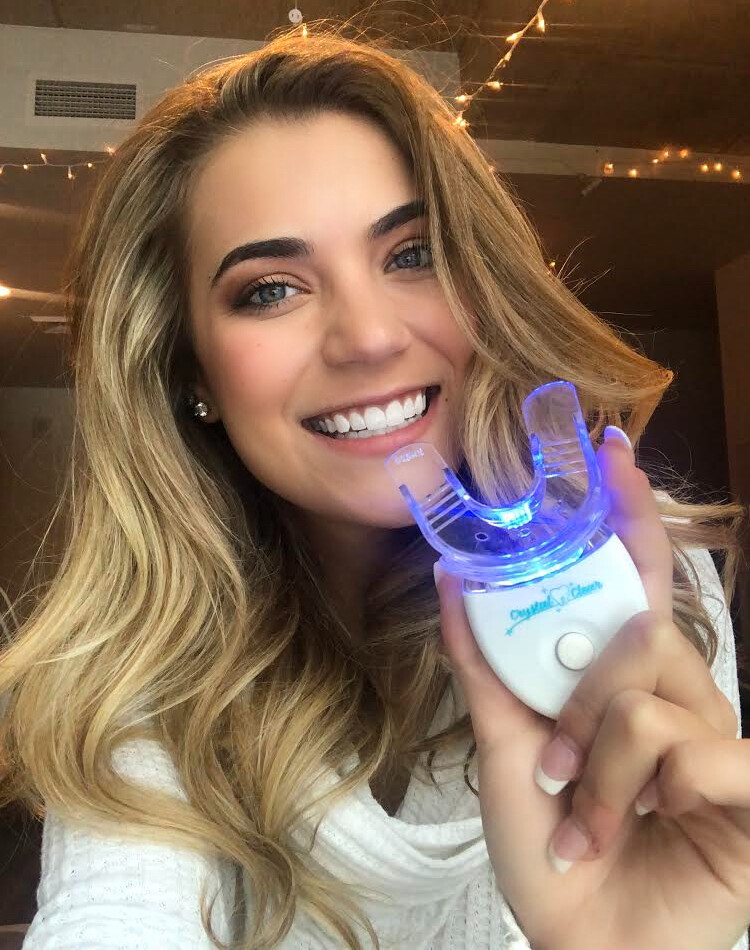 blanqueador de dientes. gel blanqueador de dientes