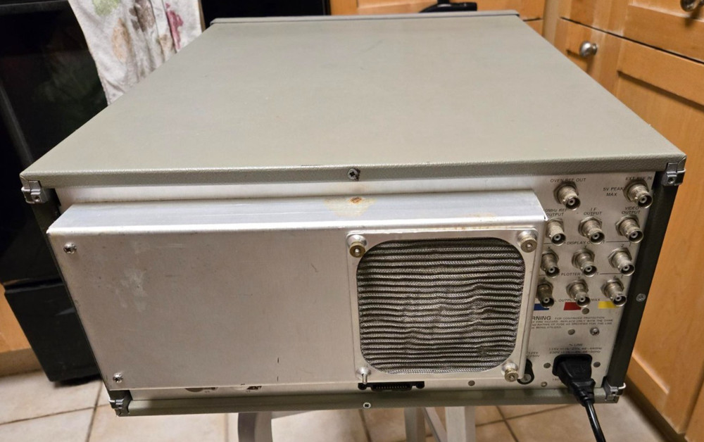 HP3585A Spectrum Analyzer - Please Read