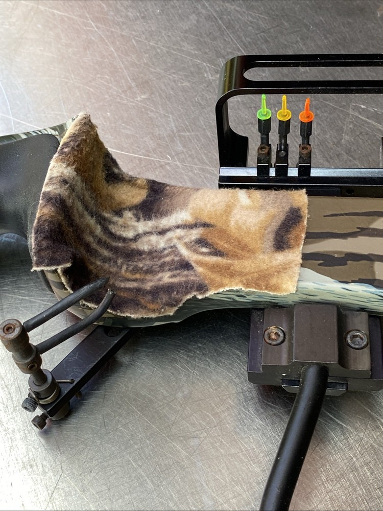 Golden Eagle Carbon Hawk System Compound Bow 38” RH