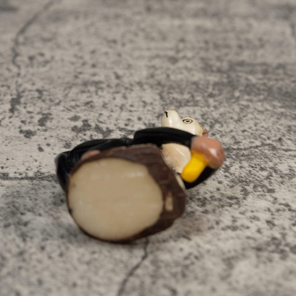 White face Monkey With Infant Tagua Carving