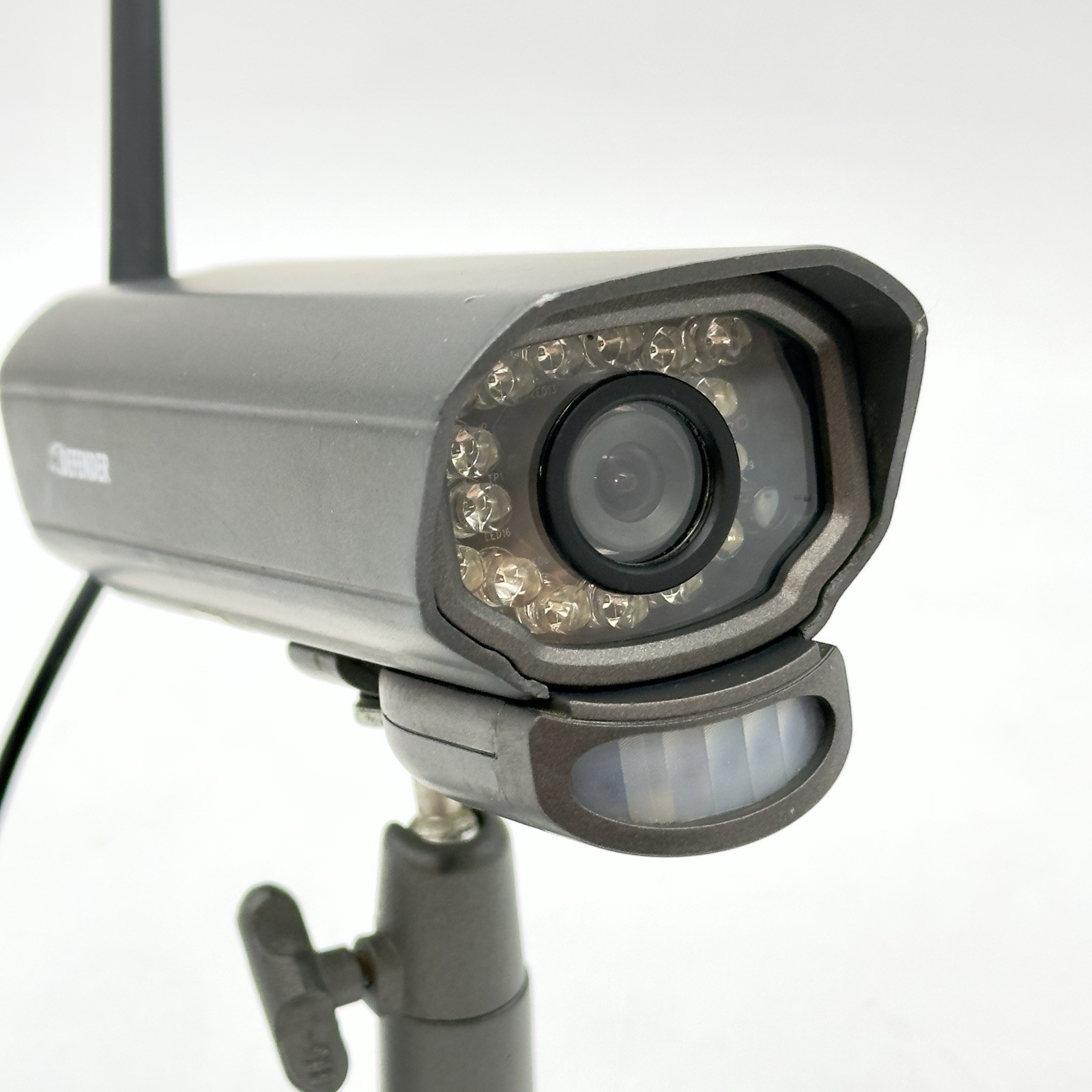 Defender Phoenix M2C Wireless Security Camera TESTED w/Mount & AC Adapter VGC