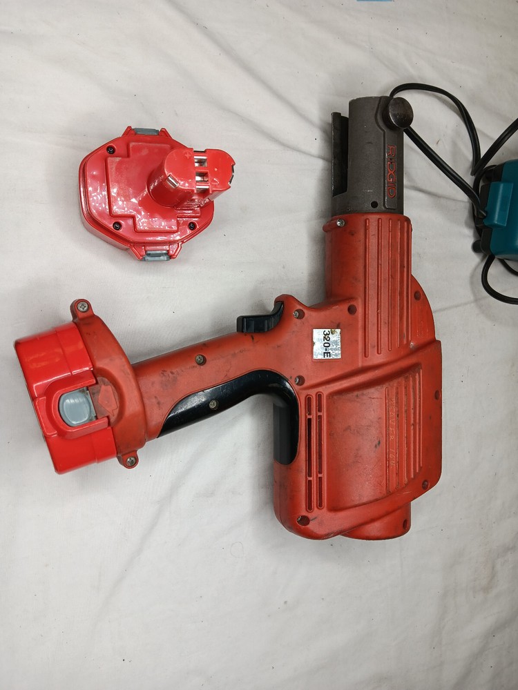 Ridgid 14.4 Volt 320-E Crimp Tool AS-IS *Read Description*