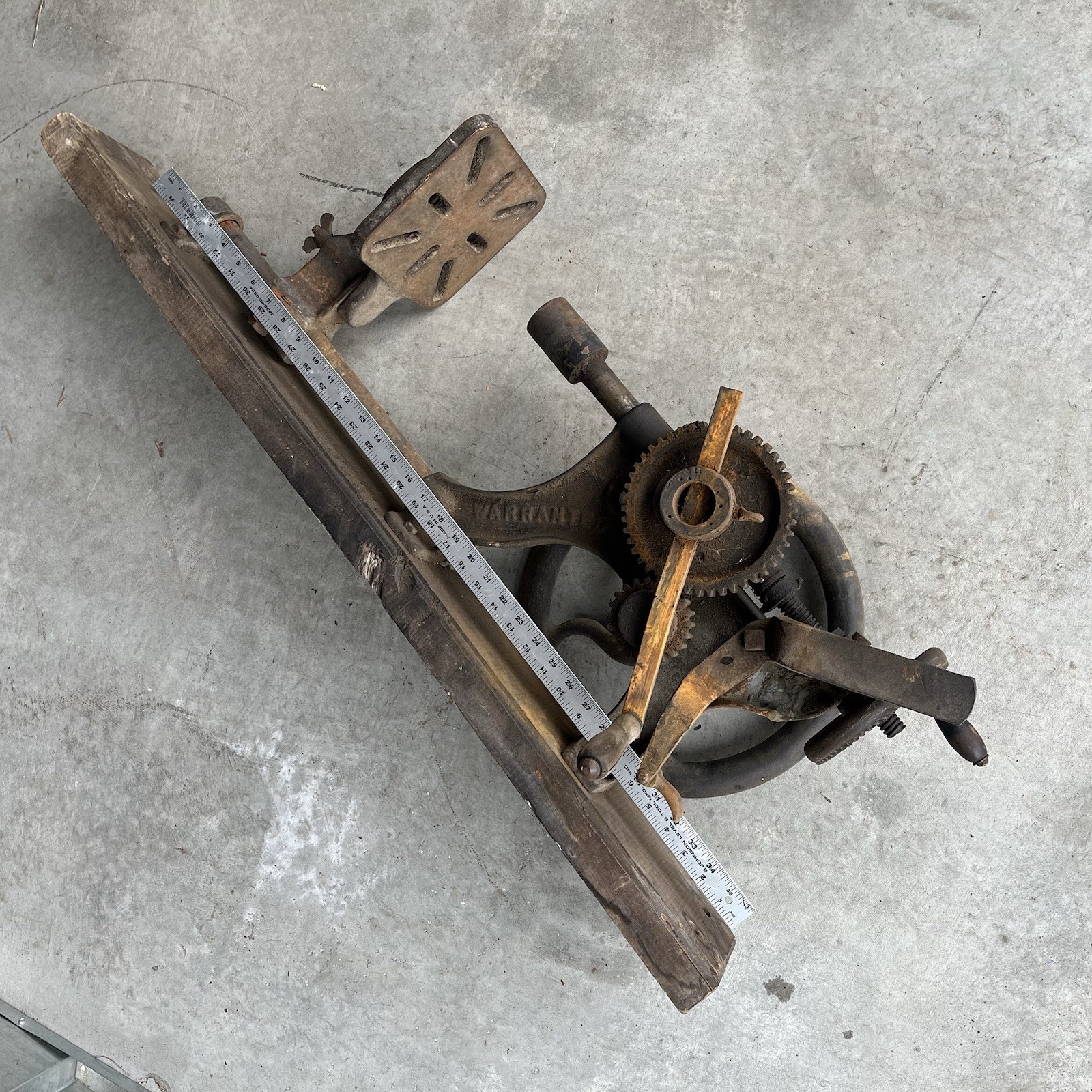 Vintage Champion Blower & Forge Co. Hand-Crank Drill Press Lancaster NOT SEIZED