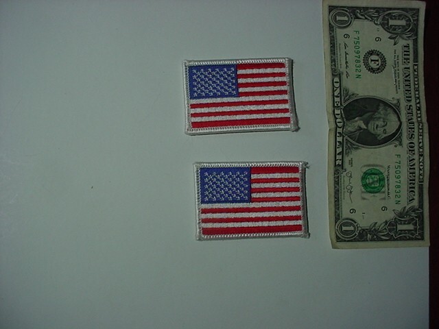 Patch - 2 Small AMERICAN FLAGs (White Border)