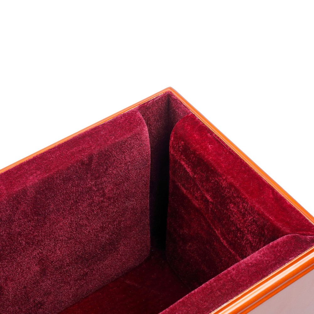 4/4 Natural reddish-brown cello base with foam protective layer