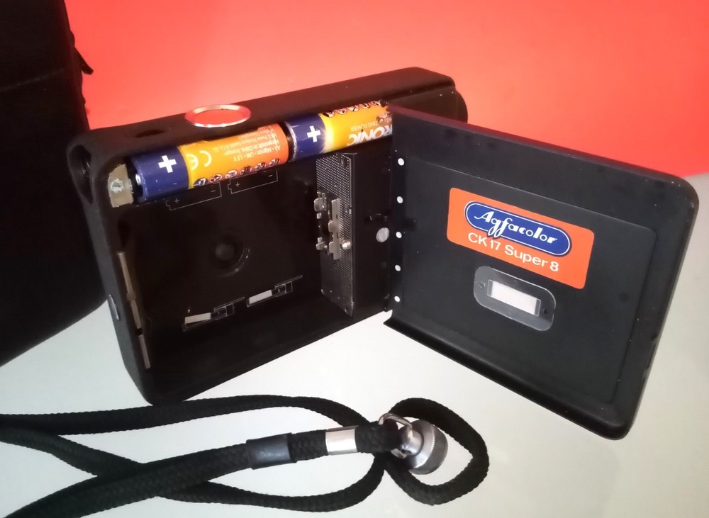Vintage Design Agfa Microflex 200 - Super 8 movie Camera & Case