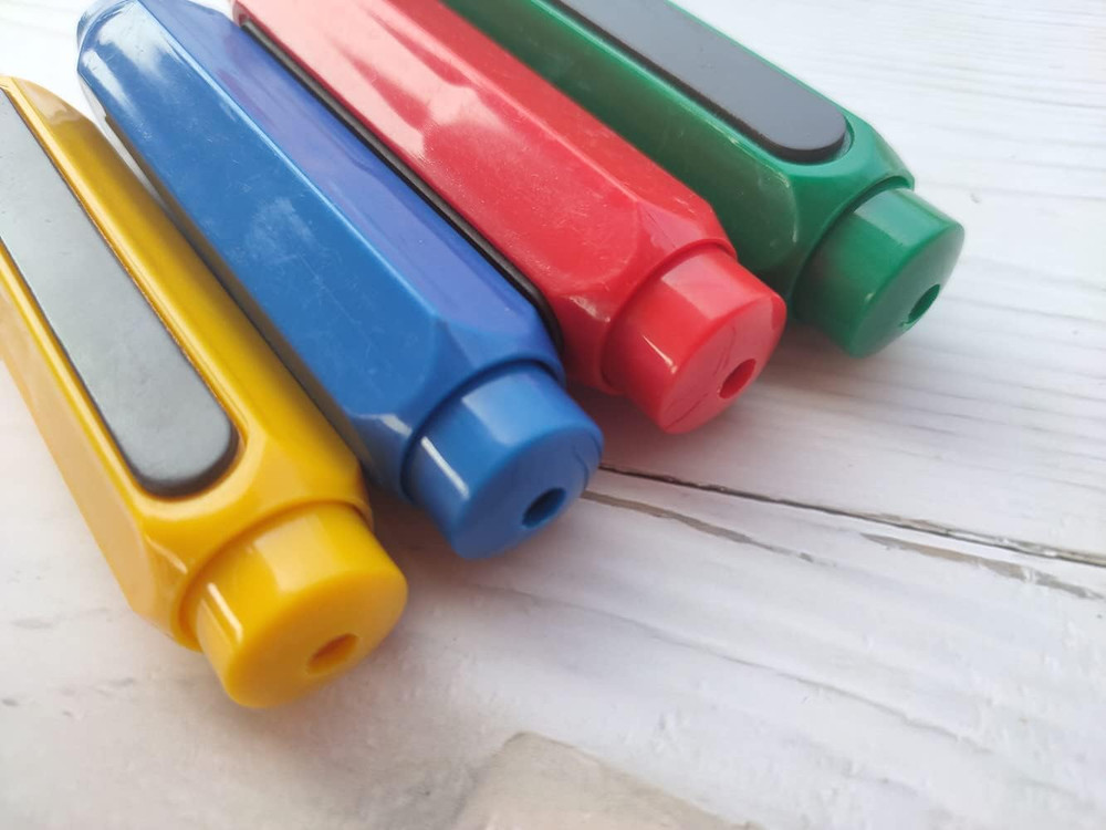 Plastic Magnetic Chalk Holders with Storage Case, 4 Pack Blackboard Adjustable C