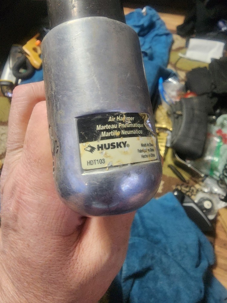 USED HUSKY TOOLS HDT103 PNEUMATIC AIR CHISEL