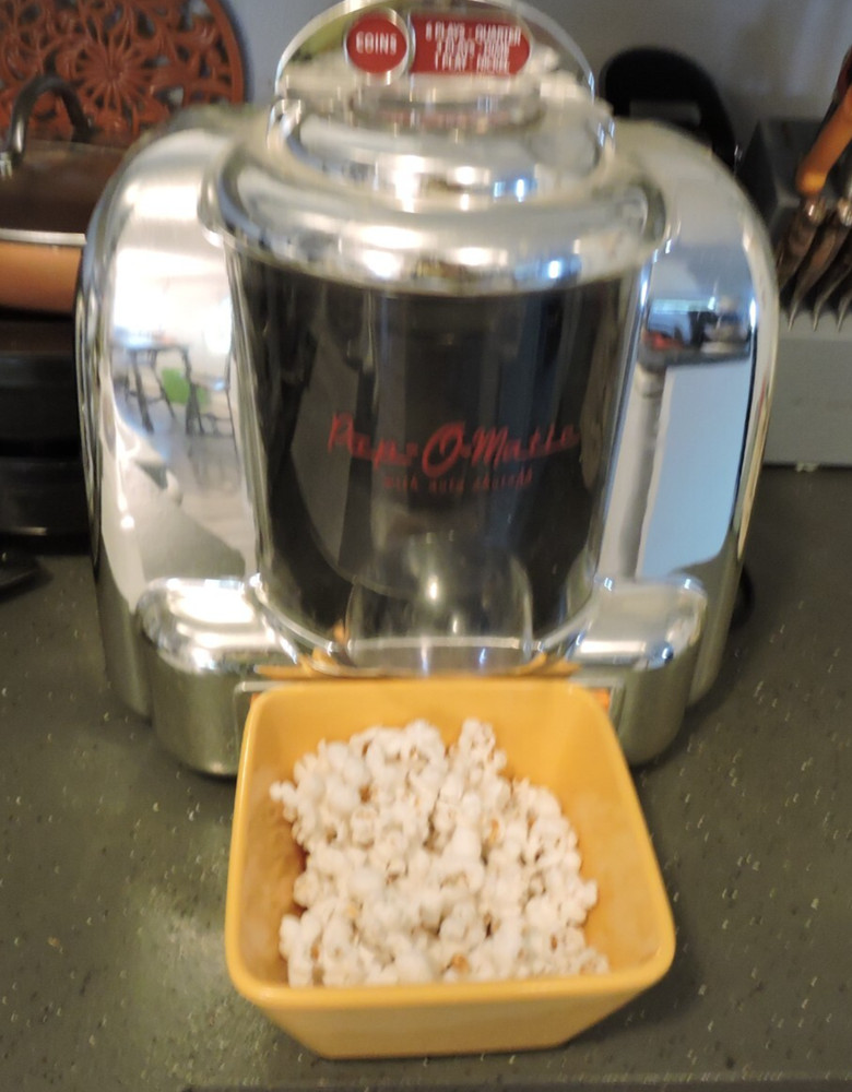 Pop -O-Matic jukebox popcorn maker with instruction manual