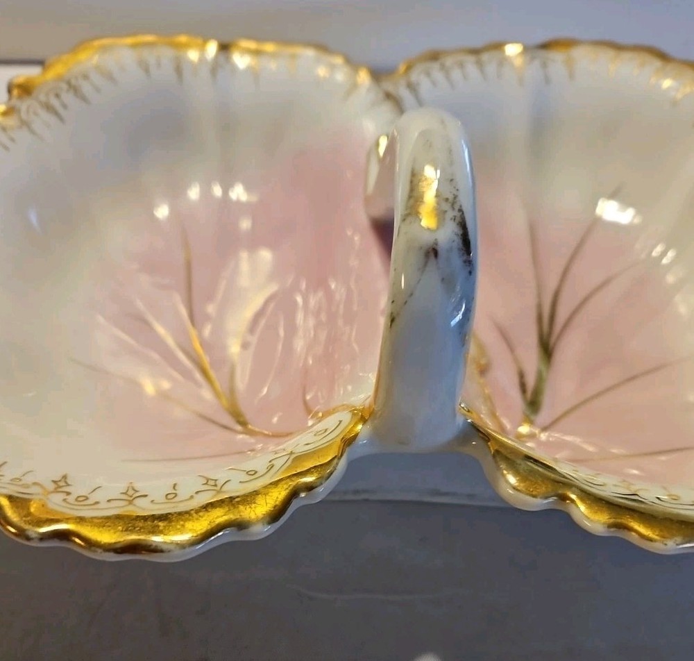 Gold Trim Double Leaf Bowl with Handle