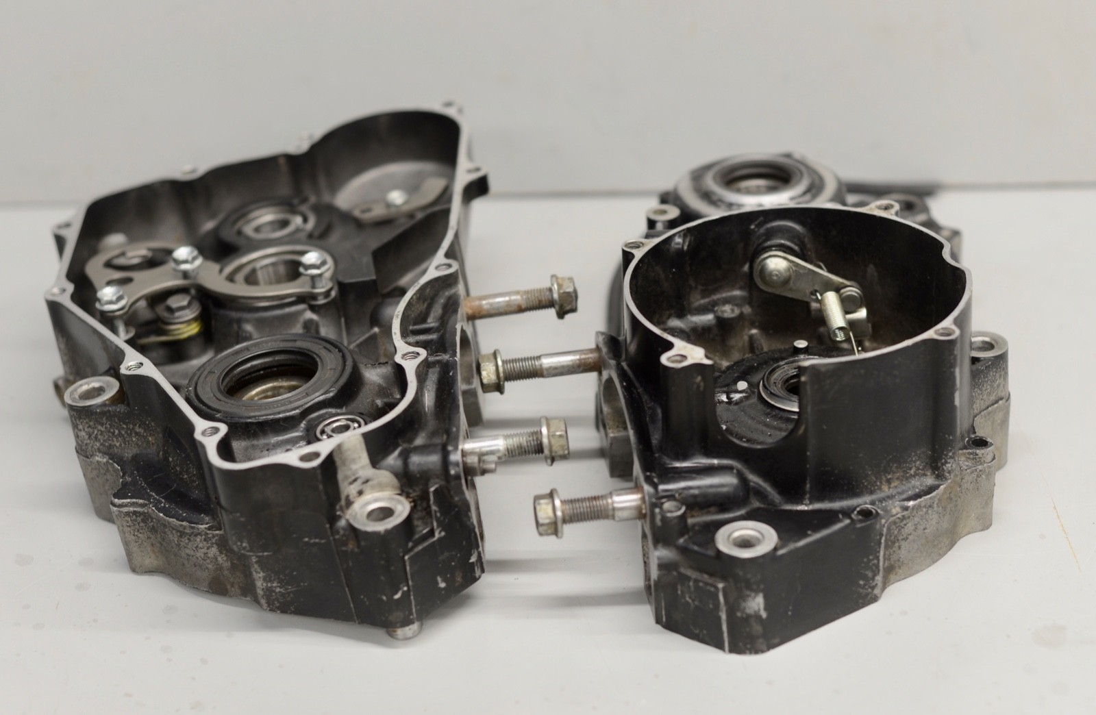 1989 Honda CR250R CR 250R OEM RIGHT LEFT CASES CRANKCASE BOTTOM END ENGINE