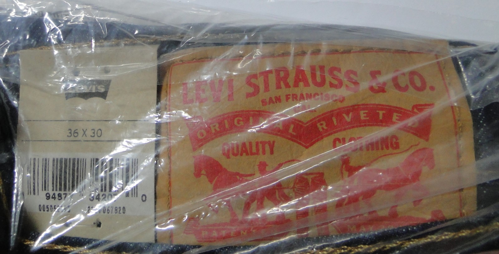 Levi Men's 505 Regular Fit Jeans, Dark Denim Wash 36W X 30L NEW SEALED !