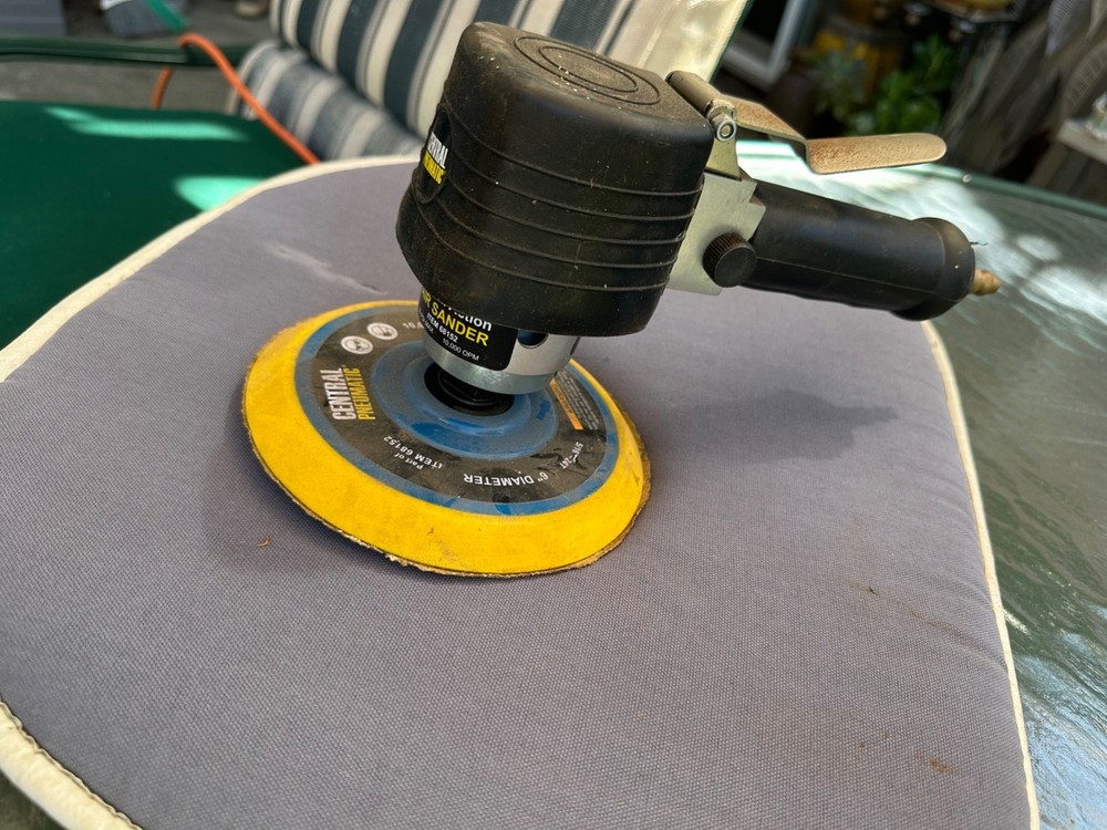 Central Pneumatic 6" orbital sander works
