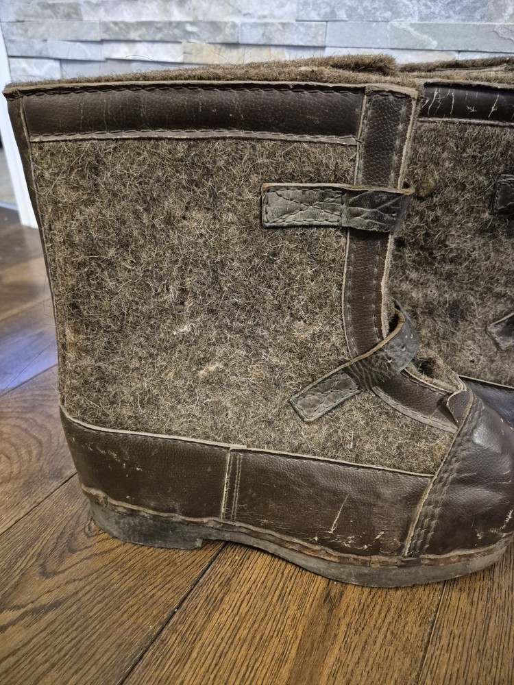 WW2 German Army Winter Sentry Boots, both maker label 1943 made, nice