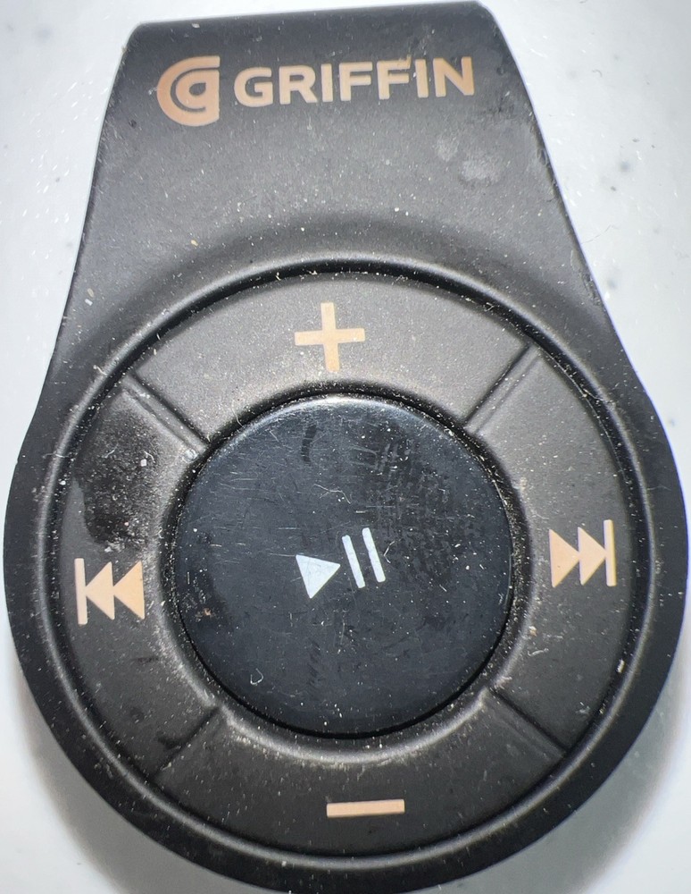 FOR PARTS Griffin iTrip Clip Bluetooth Audio Adapter Black! 🍀