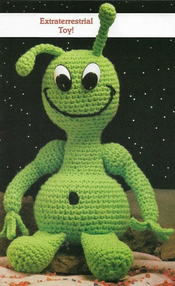 SPACE ALIEN 10 1/2" STUFF ANIMAL TOY DIGEST SIZE CROCHET PATTERN INSTRUCTIONS
