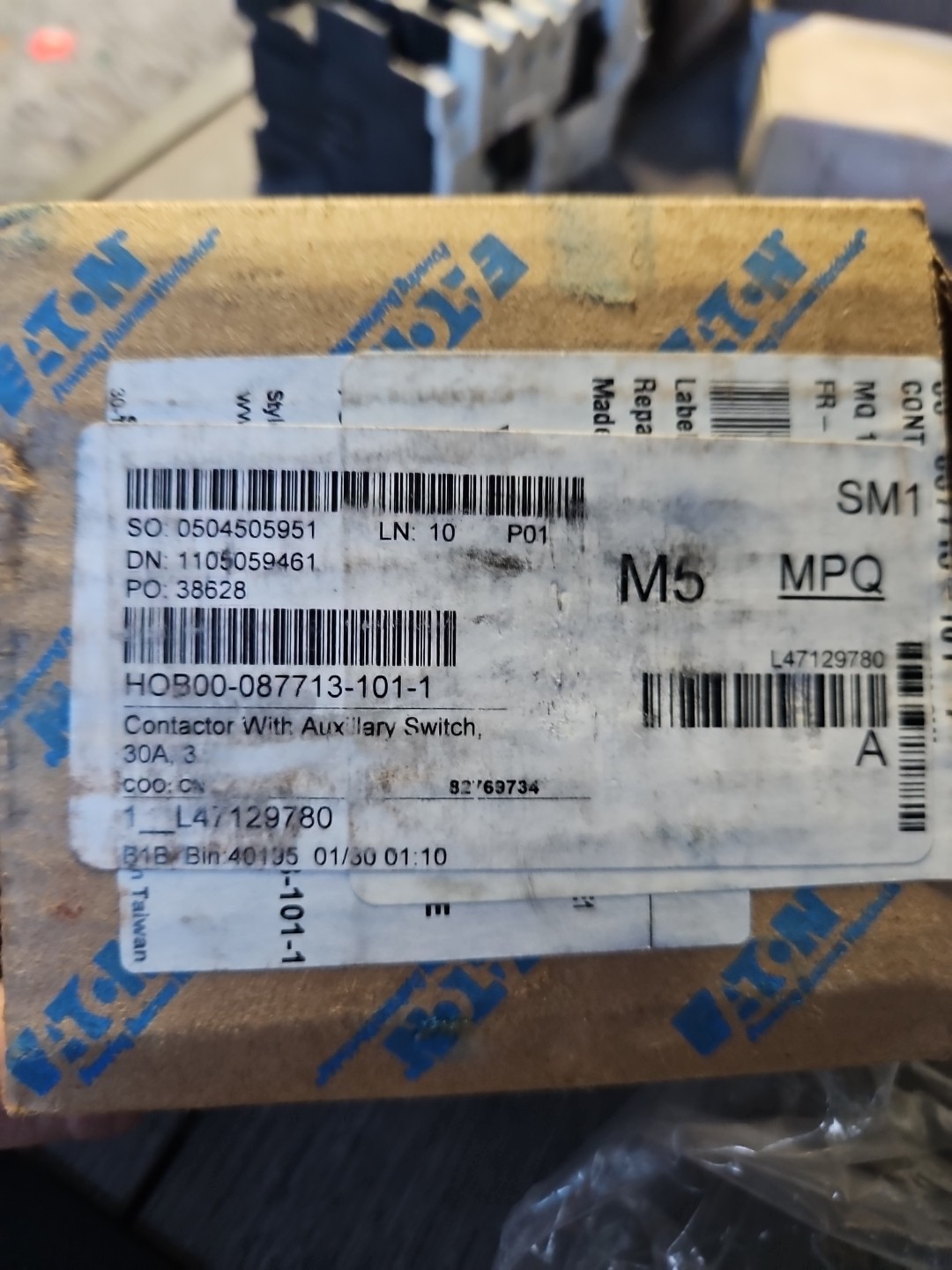 Hobart 87713-101-1 Contactor with Aux Switch 208-240V 30A 3 Pole, C25DNY118B