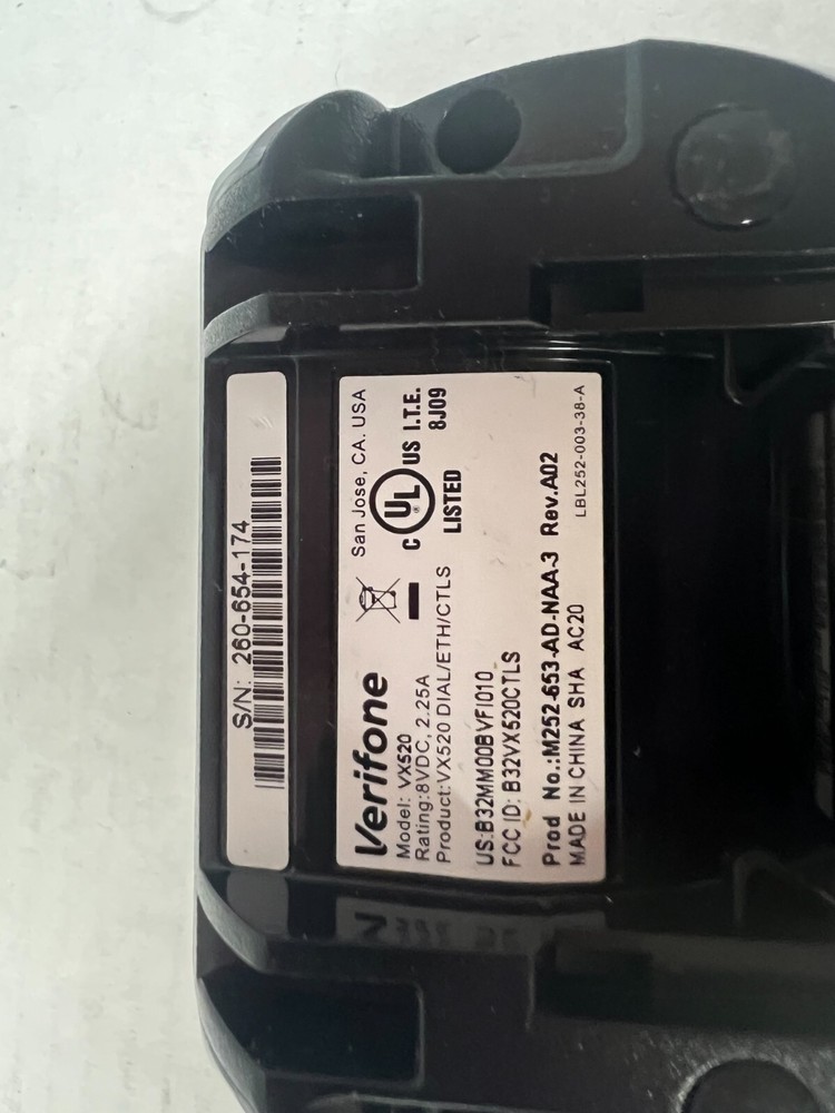 Verifone VX520 Credit Card Machine Terminal Reader
