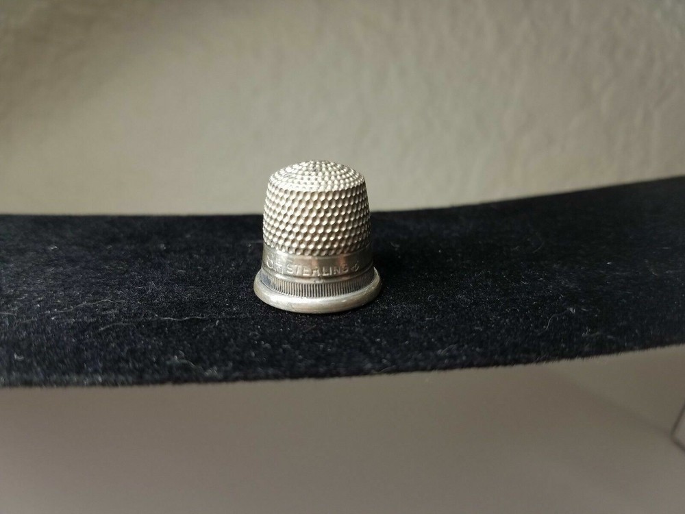 Antique Sterling Silver 8 Thimble Circa 1940s