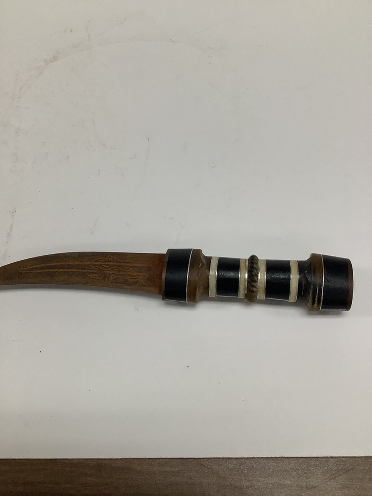 Decorative Inlay Handled Dagger With Engraving On Blade