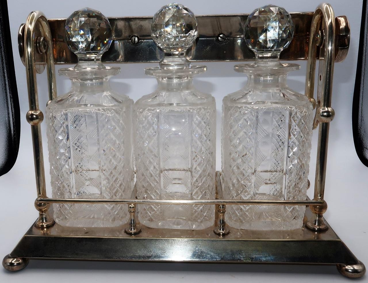 MAPPIN & WEBB Silver Plated Liquor TANTALUS w/ 3 Decanters & Lock, 13" x 12"