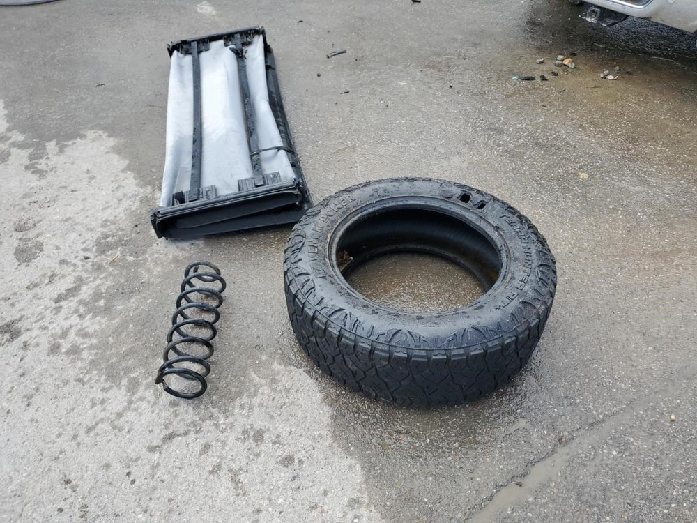 2016 Dodge RAM 1500 Air Shutter