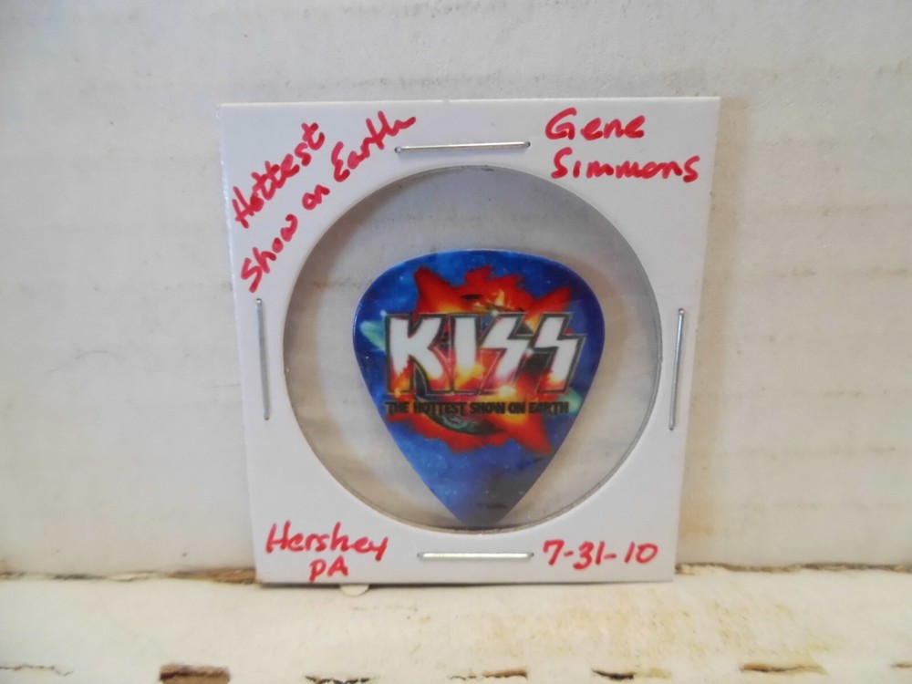KISS "GENE SIMMONS" 7/31/2010 GUITAR PICK~READ DESCRIPTION #11~16