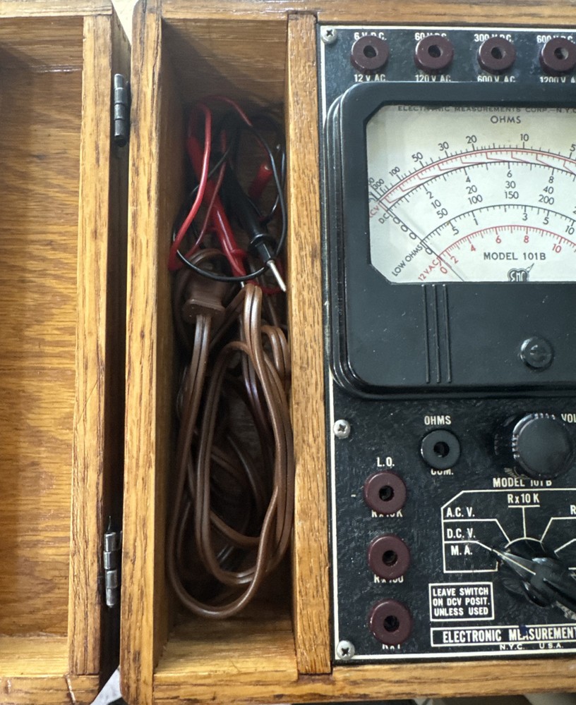 Meter Electronic Measurement Corp- EMC Model 101B Volt OHM Meter -Corp - Tested