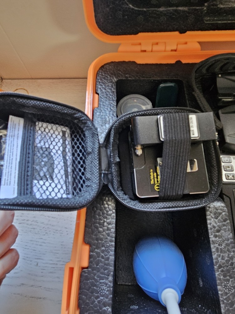A-81S Core Alignment Fusion Splicer Splicing Machine FTTH in Case